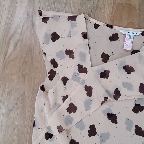 🔹️Cabi Cream Playful Me Leaf & Polka Dot Print Semi Sheer Sleeveless Top Medium - Picture 8 of 12